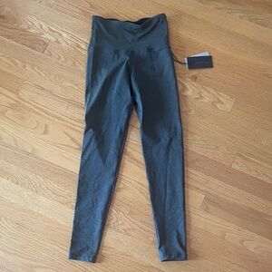 Strut This High-Waisted Leggings